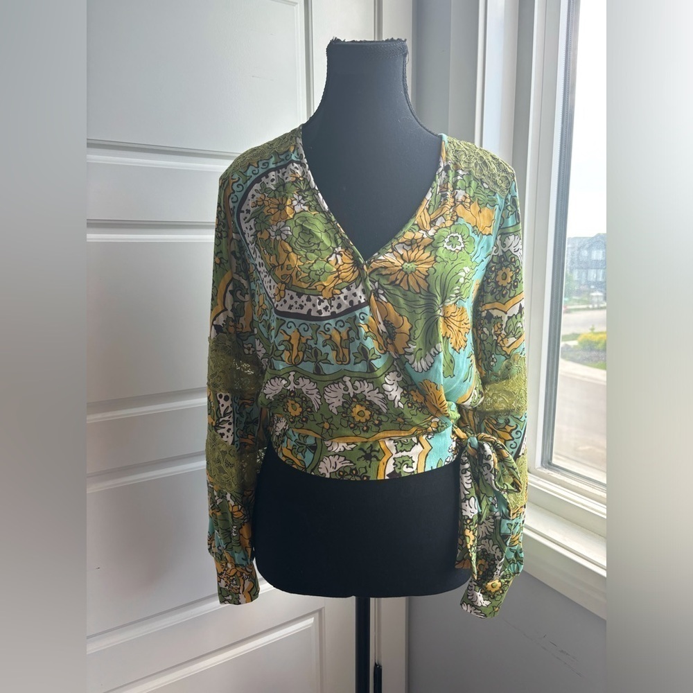 NWT Tiny by Anthropologie Retro Print Lace Top Floral Green Blue XXS fits S - Picture 4 of 12